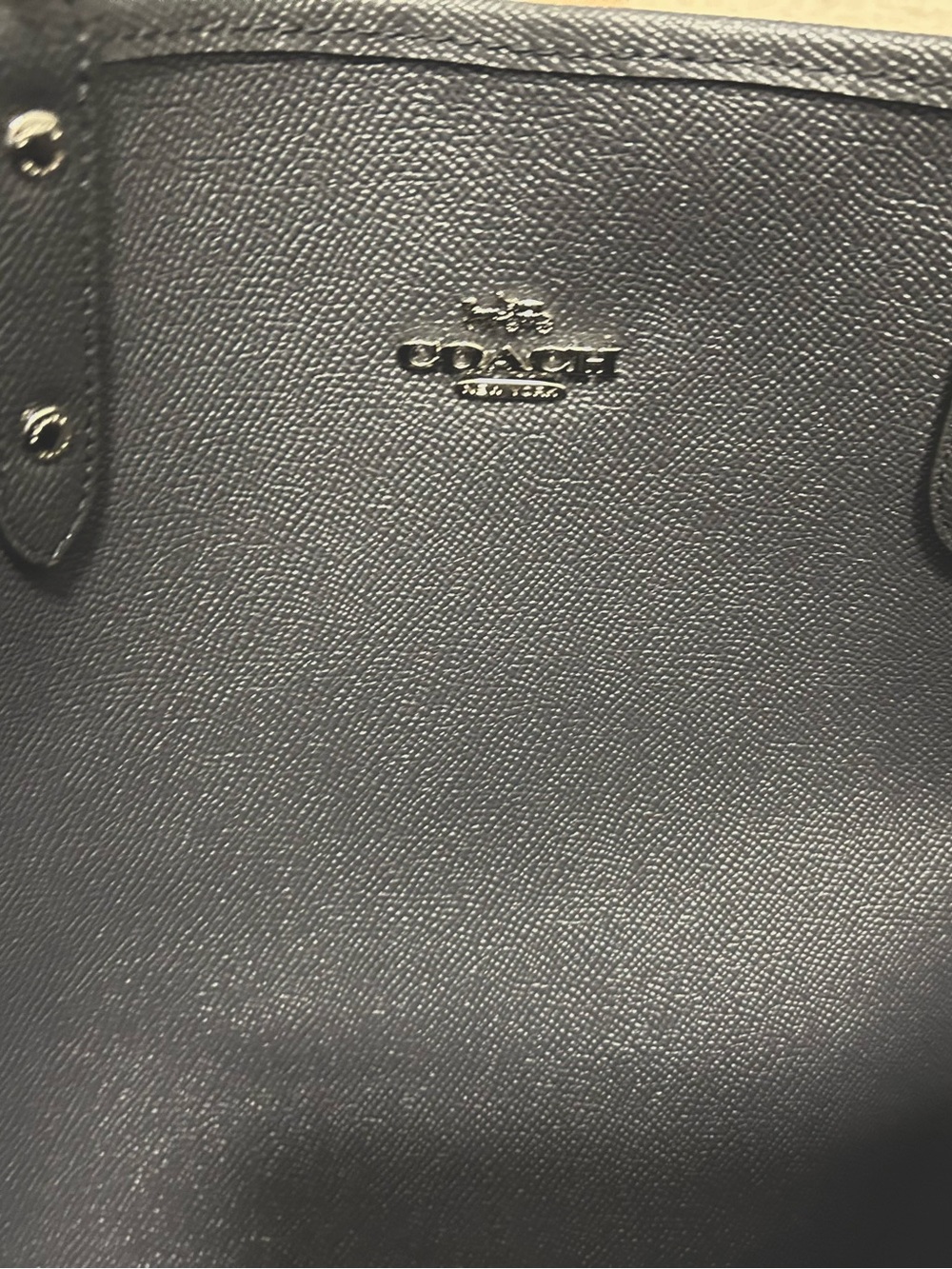 Coach Reversible City Tote (2 sides) plus matching Wristlet/pouch - Picture 6 of 7